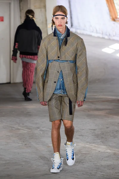 Look 23